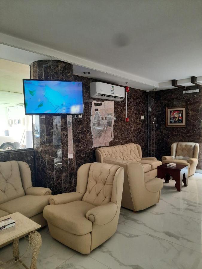 شقق العنوان للوحدات المخدومة Alanwaan Apartments For Serviced Units Dammam Exterior photo
